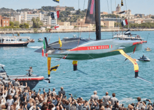 De chaotische onthulling van Luna Rossa. Beeld: Luna Rossa